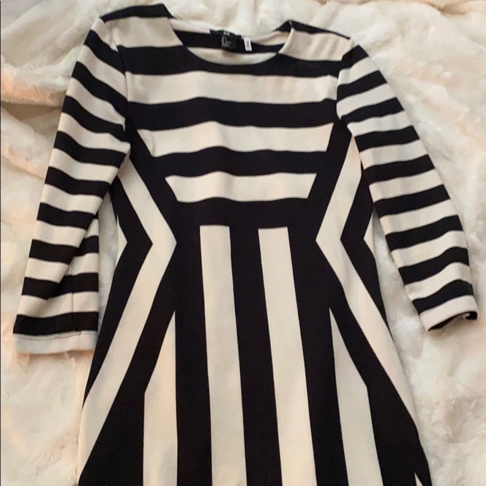 H&M Long Sleeve Dress